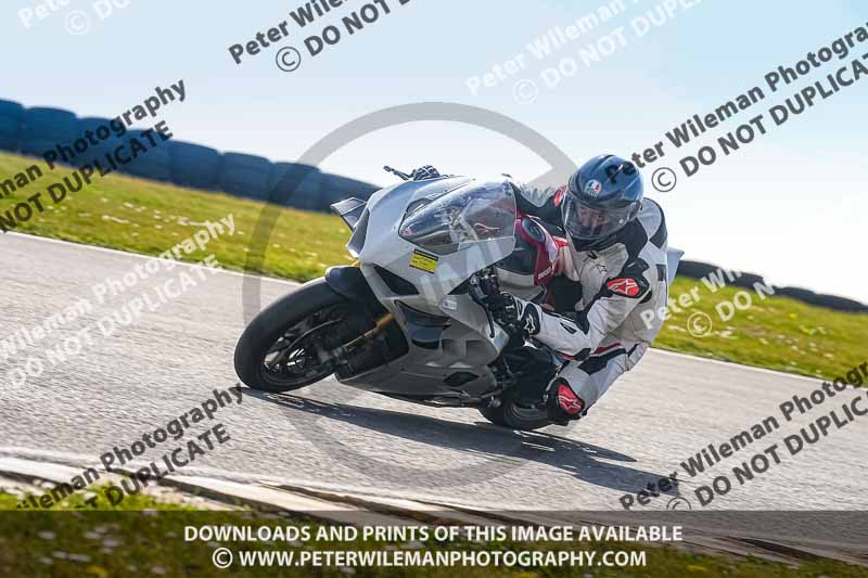 anglesey no limits trackday;anglesey photographs;anglesey trackday photographs;enduro digital images;event digital images;eventdigitalimages;no limits trackdays;peter wileman photography;racing digital images;trac mon;trackday digital images;trackday photos;ty croes